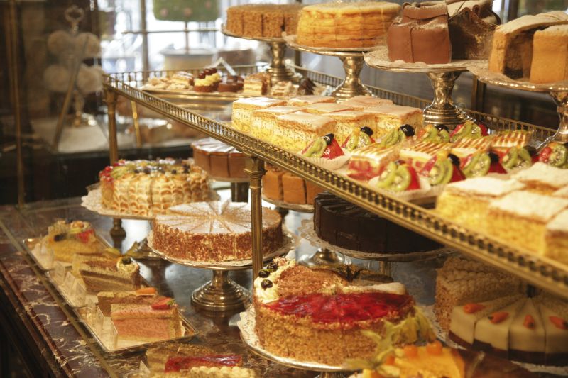 demel-vitrine-header-home